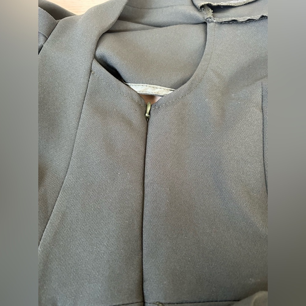 AQ/AQ DIDION STRUCTURED JUMPSUIt, HIDDEN ZIP, TAILORED LEG, SIDE SPLIT US 8R - Picture 3 of 8